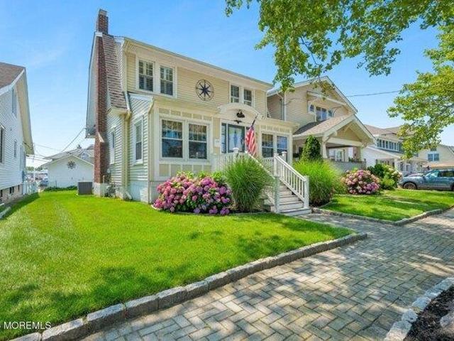 House for sale in Monmouth, New Jersey