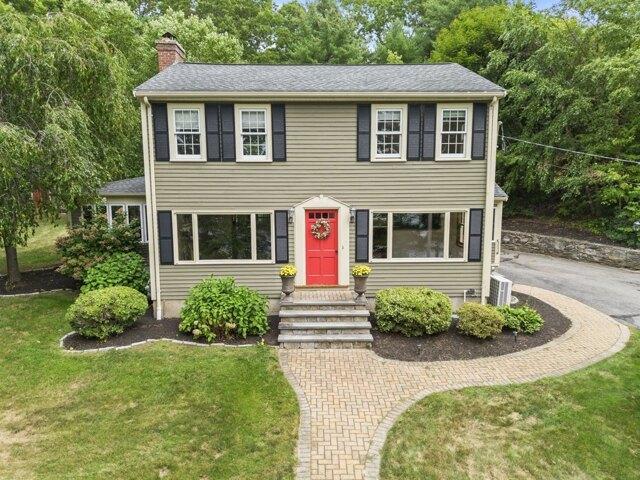 House for sale in Ayer, Middlesex County