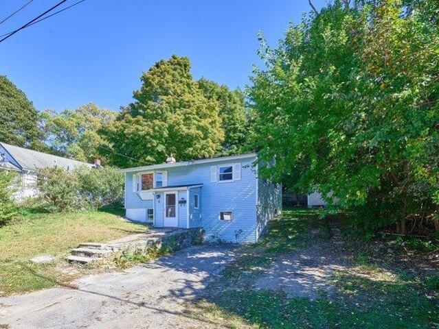House for sale in Ayer, Middlesex County