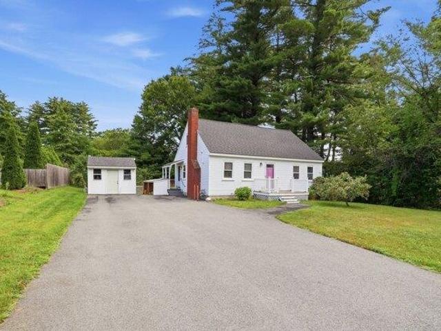 House for sale in Ayer, Middlesex County