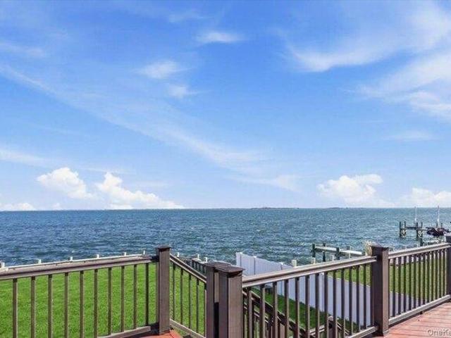 House for sale in Babylon, New York