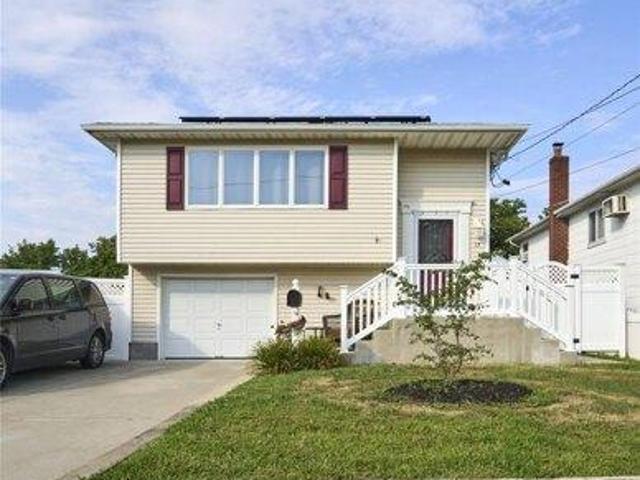 House for sale in Babylon, New York