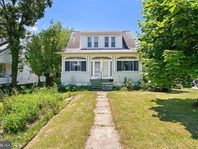 House for sale in Gibsonton, Maryland