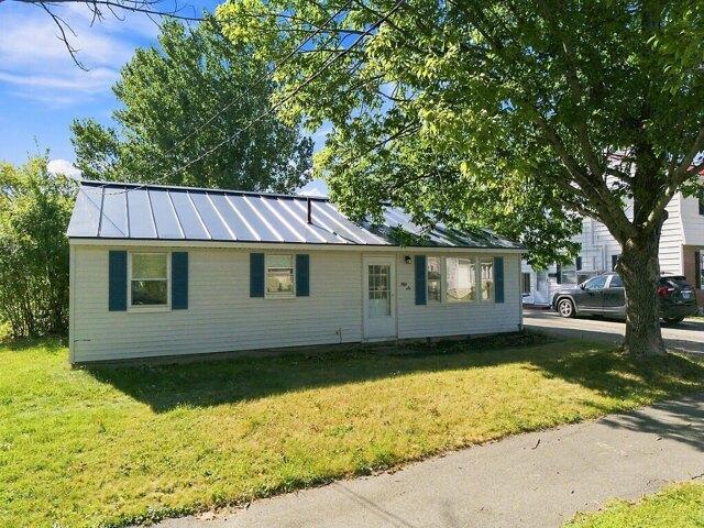 House for sale in Bangor Gardens, Bangor