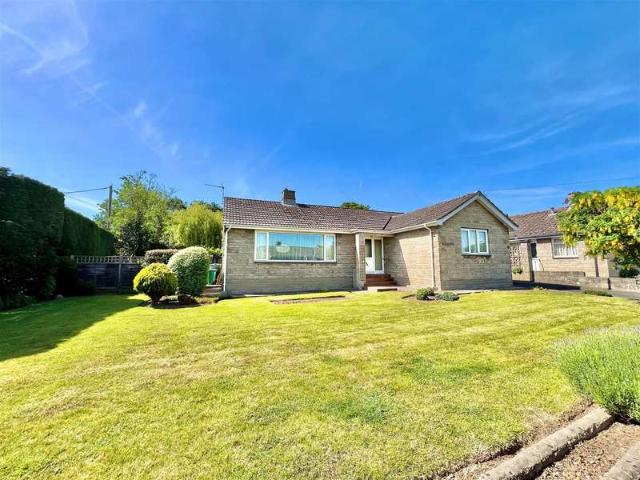 Bungalow for sale in Freshwater, Isle Of Wight