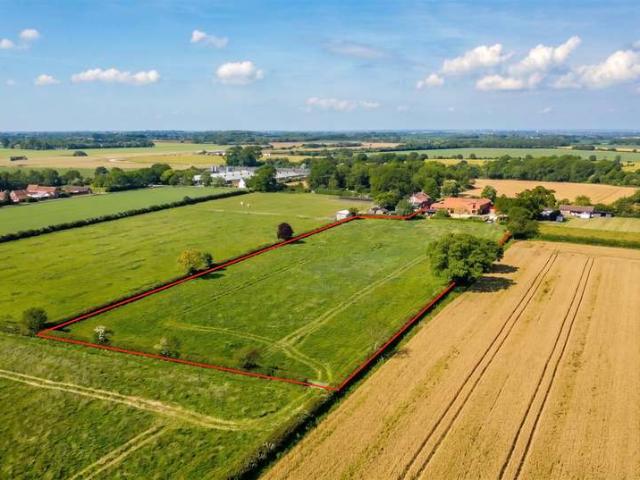Land for sale in Barholm, Lincolnshire