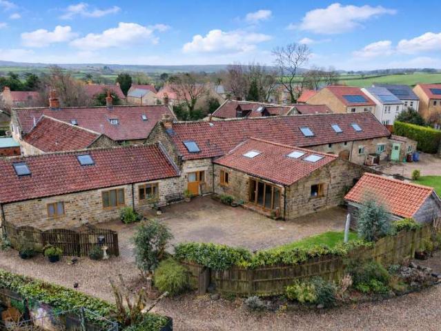 Land for sale in Burniston