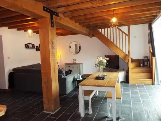House for rent in Lloc, Wales