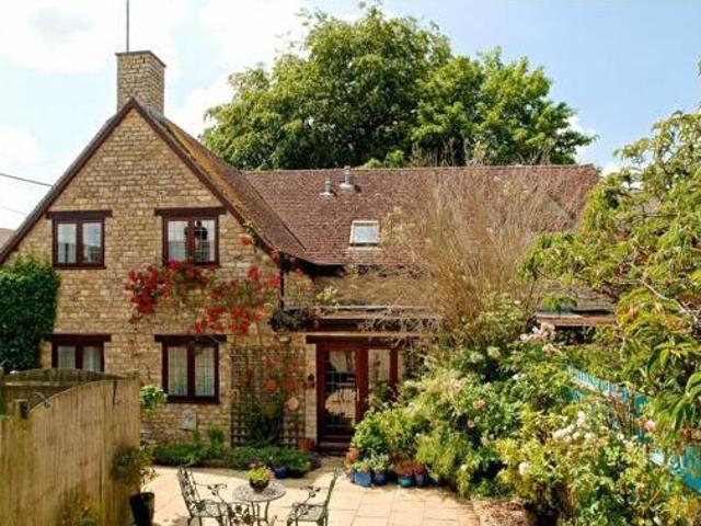House for sale in Brackley, West Northamptonshire