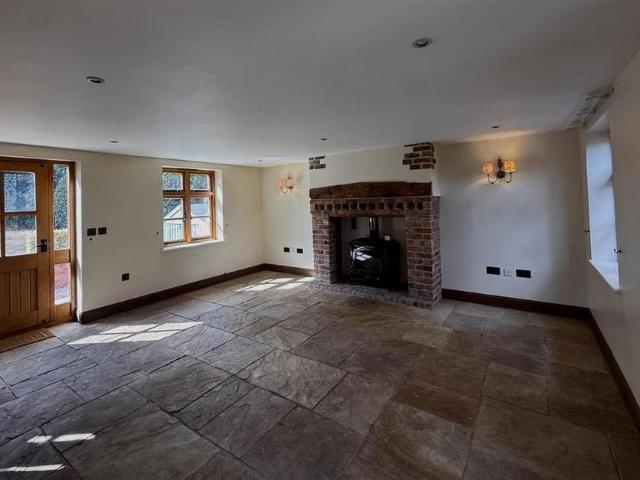 House for rent in Baswich, Staffordshire