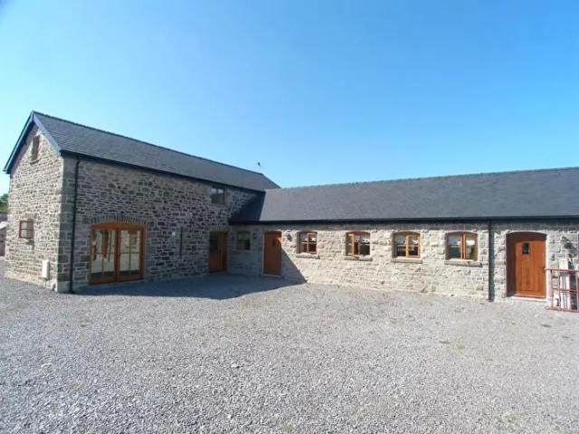Apartment for rent in Penllyn, Wales