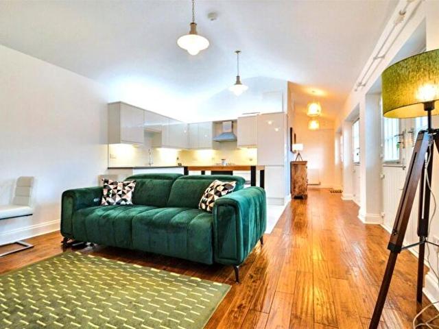 Apartment for rent in Weedon Bec