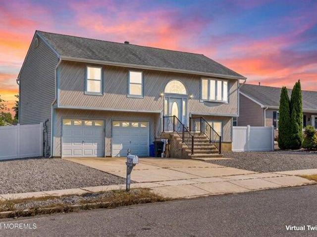 House for sale in Barnegat, New Jersey