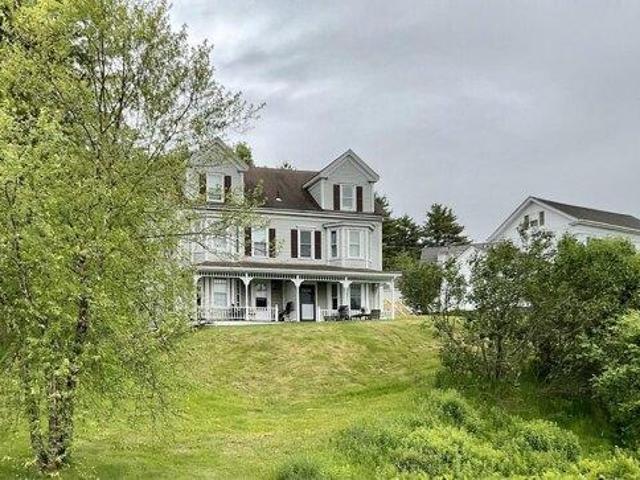 Condo for sale in Bath Condo for sale in Bath
