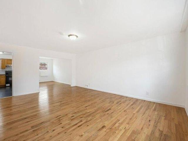 House for sale in Hudson, New Jersey