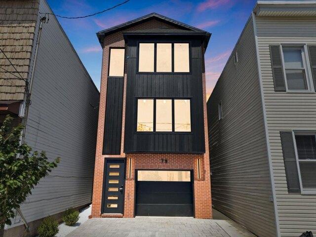 Condo for sale in Hudson, New Jersey