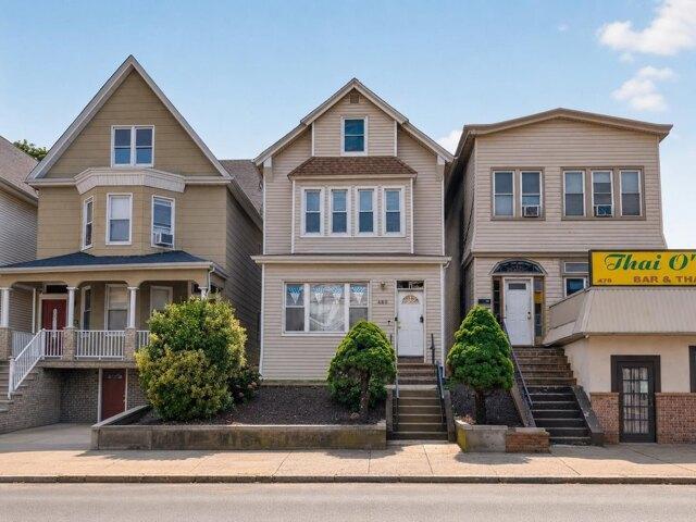 Condo for sale in Bayonne, Hudson County