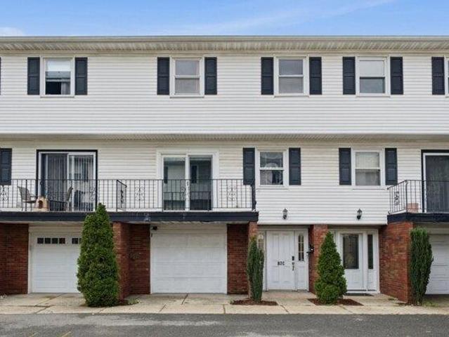 House for sale in Port Johnson, Bayonne