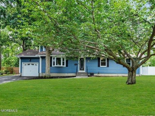 House for sale in Bayville, New Jersey
