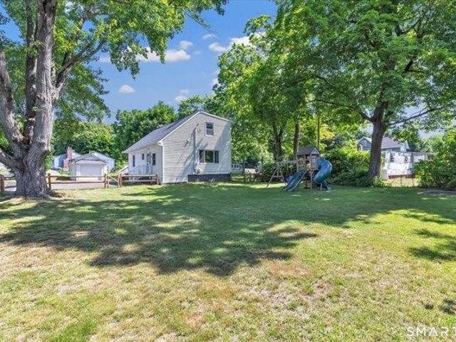 House for sale in Beacon Falls, Connecticut