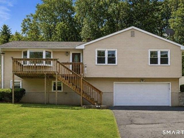 House for sale in Beacon Falls, Connecticut