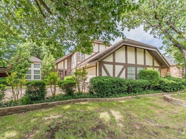 House for sale in Bedford, Texas
