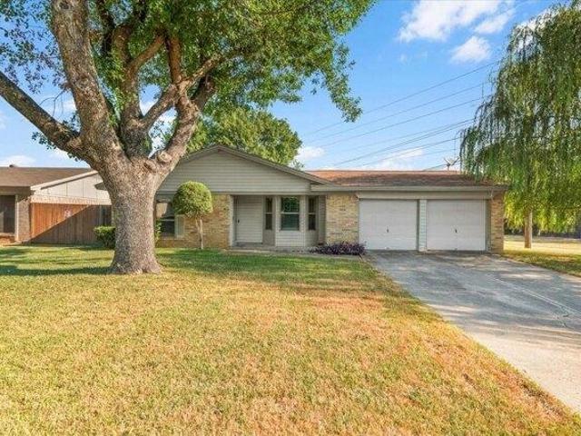 House for sale in Bedford, Texas