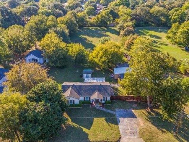 House for sale in Bedford, Texas
