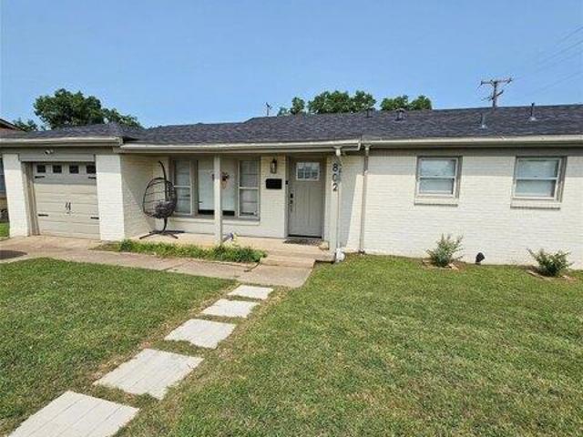 House for sale in Bedford, Texas