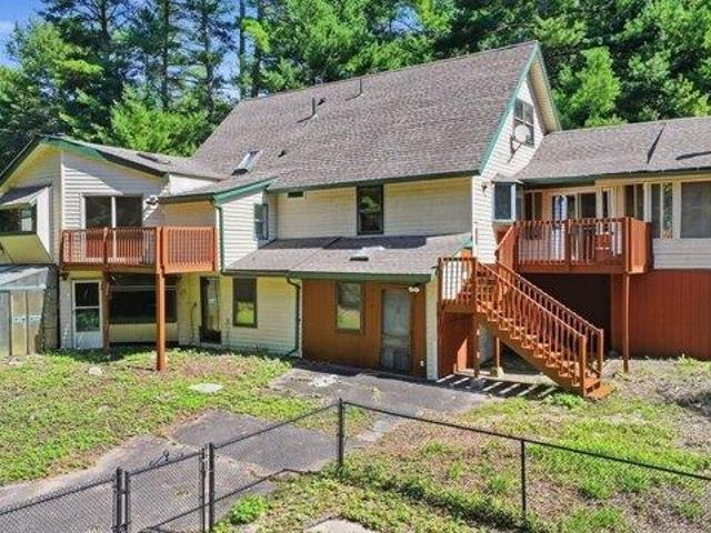 House for sale in Belchertown, Hampshire County