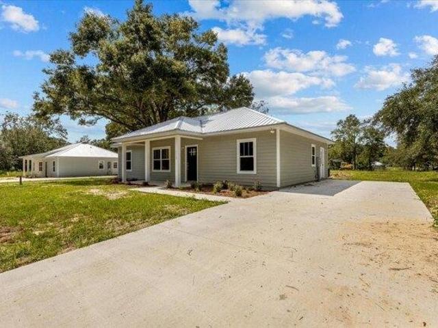 House for sale in Bell, Florida