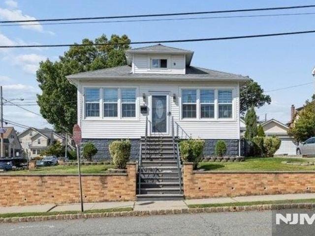 House for sale in Belleville, Essex County