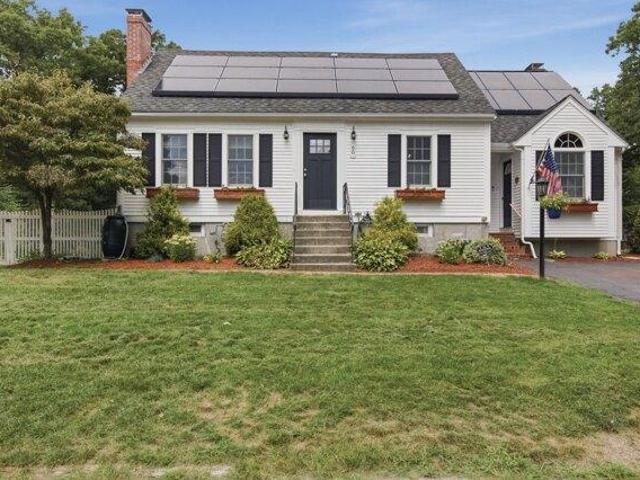 House for sale in Bellingham, Massachusetts