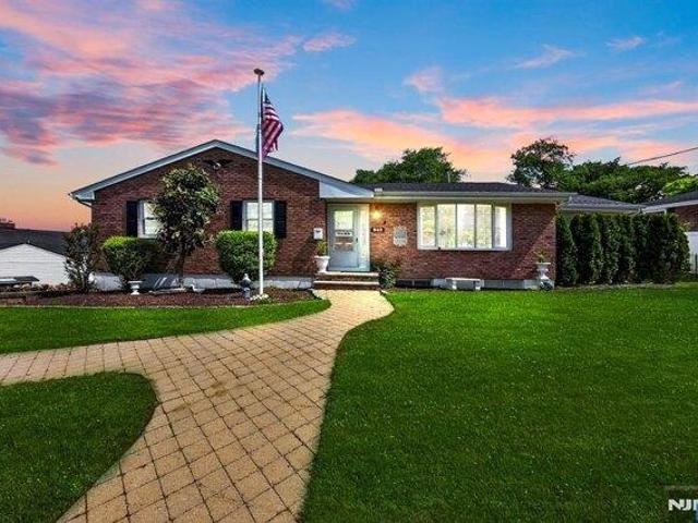 House for sale in Belvidere, New Jersey