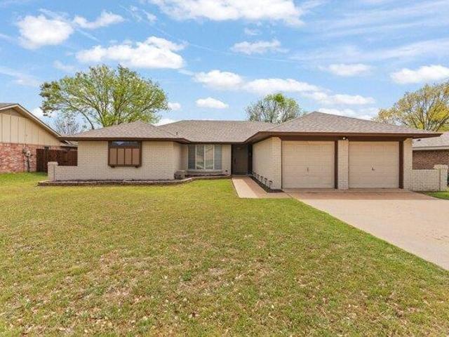 House for sale in Benbrook House for sale in Benbrook