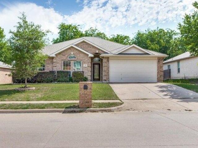 House for sale in Benbrook House for sale in Benbrook