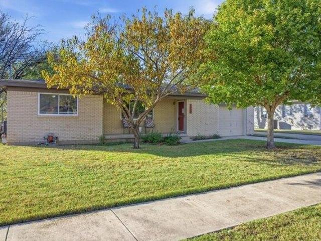 House for sale in Benbrook, Texas