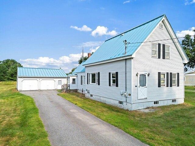 House for sale in Maine
