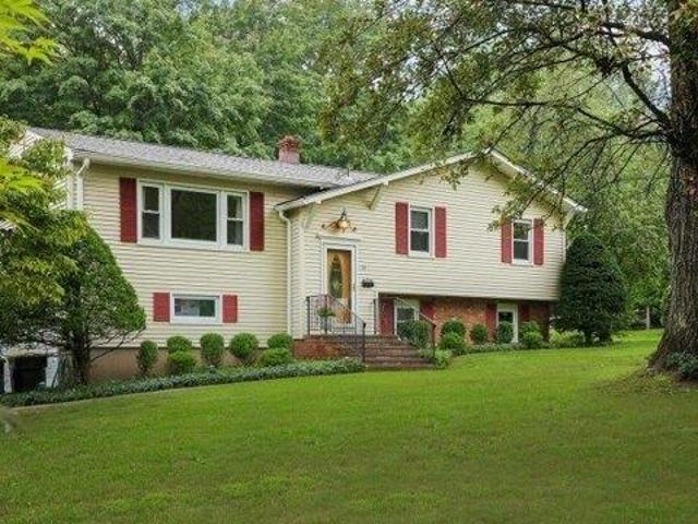 House for sale in Bernardsville, New Jersey