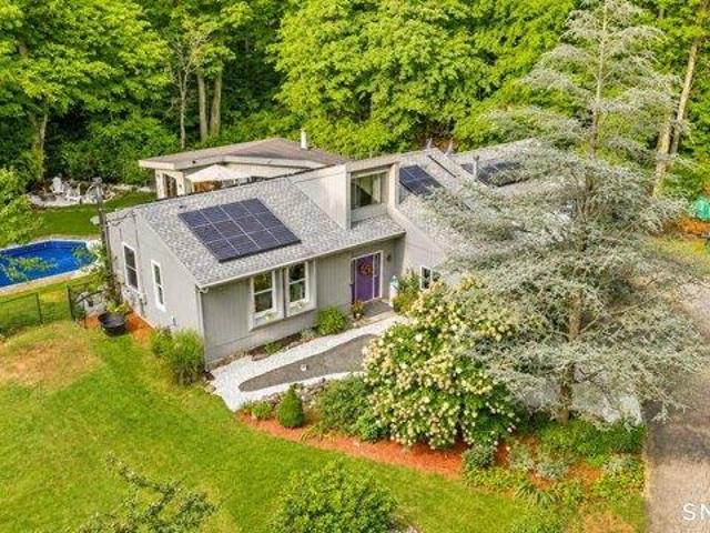 House for sale in Bethany, Connecticut