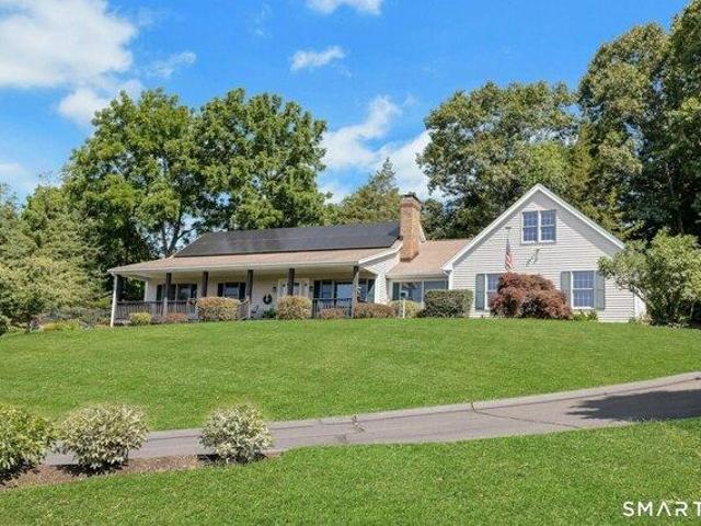 House for sale in Plumtrees, Bethel