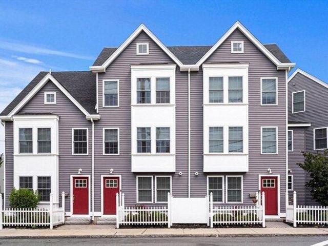 Condo for sale in Beverly, Massachusetts