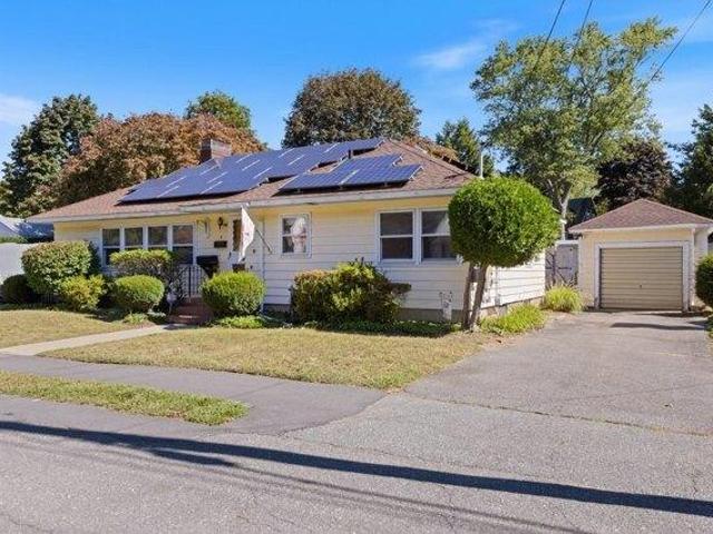 House for sale in North Beverly, Beverly