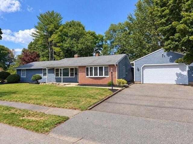 House for sale in Centerville, Beverly