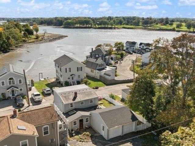 House for sale in Rial Side, Beverly