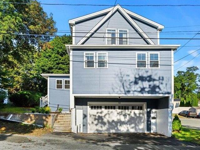 House for sale in Beverly, Essex County