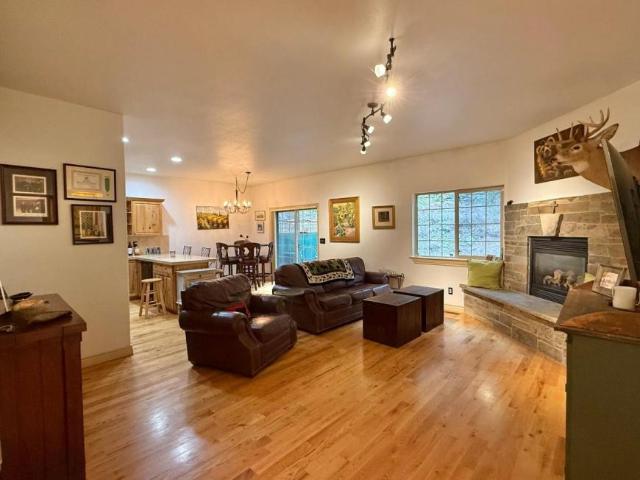 House for rent in Holt, Bigfork
