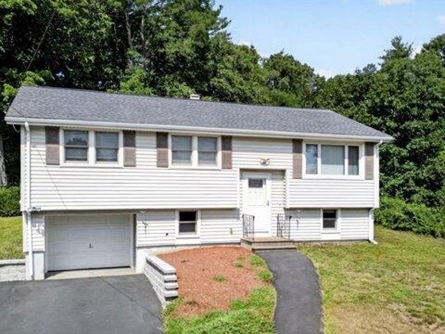 House for sale in Billerica, Middlesex County
