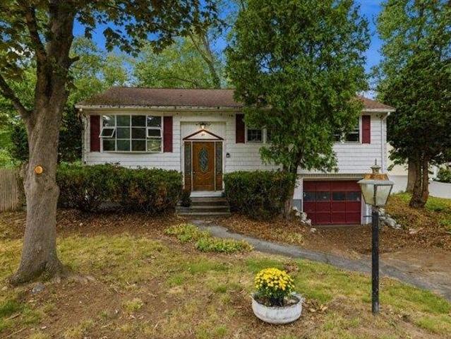 House for sale in Billerica, Massachusetts