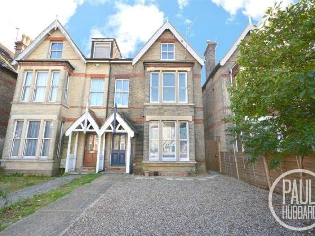 Apartment for sale in Kirkley, East Suffolk